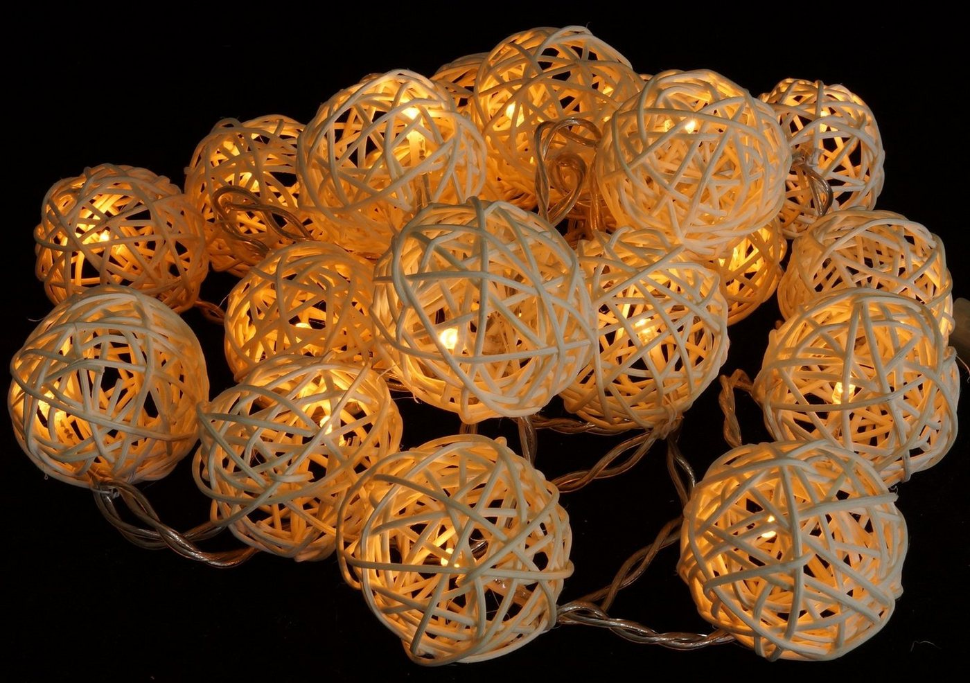 Guru-Shop LED-Lichterkette Rattan Ball LED Kugel Lampion Lichterkette -.. von Guru-Shop