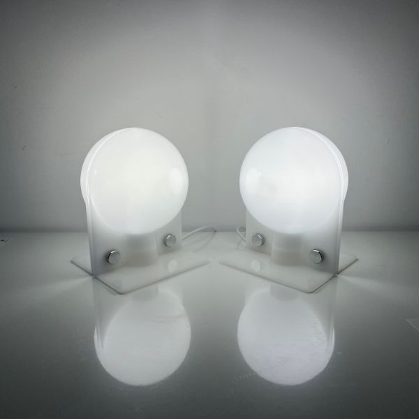 Paar Sirio Tischlampen von Brazzoni und Lampa (1970er Jahre), Guzzini von Guzzini