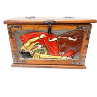 Mid-Century Handgeschnitzte Holz Matador Truhe/Große Box von GypsyTradingPost