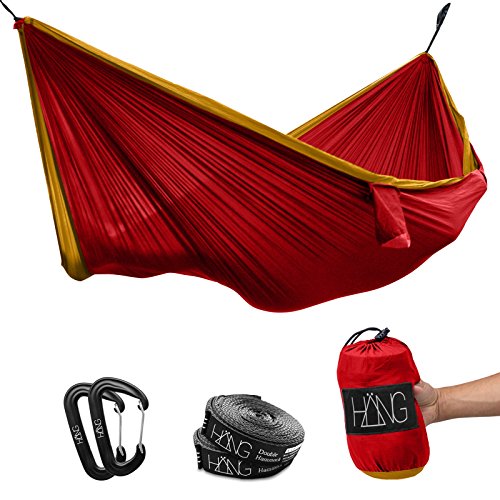 HÄNG® Camping Hängematte Outdoor aus Nylon Fallschirmseide für 2 Personen - 300 x 170cm Mobile Ultra-Leicht Atmungsaktiv Hammock - Belastbar bis 200kg inkl. Aufhängung zum Mitnehmen (Bordeaux/Gold) von HÄNG