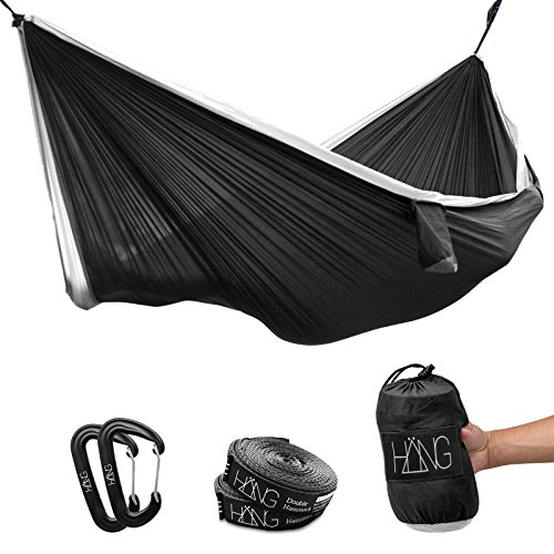 HÄNG® Camping Hängematte Outdoor aus Nylon Fallschirmseide für 2 Personen - 300 x 170cm Mobile Ultra-Leicht Atmungsaktiv Hammock - Belastbar bis 200kg inklusive Aufhängung zum Mitnehmen - Black/White von HÄNG