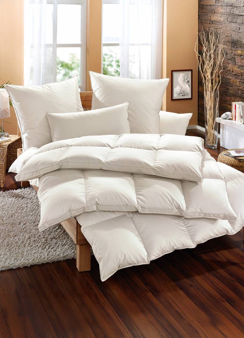 Exklusiver Schlafkomfort: Moschus Royal Bettwarenprogramm von Häussling, Extra Luxus-Warm, Größe 110 (Decke 155/220 cm), Natur von HÄUSSLING