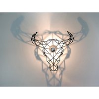 Schattenwandleuchte, Stier, Schattenlampe, Wandlampe, Deckenlampe von HALBEINS