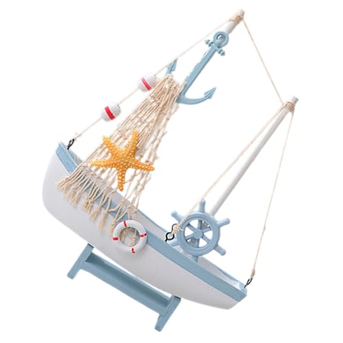 HAMPPLIES Mediterranes Holz Segelboot Modell mit Sockel Kleines Nautisches Dekorationsobjekt Handgefertigtes Miniatur Segelschiff für Tischdeko Wohnzimmer Büro und Strandthemen HAMPPLIES Mediterranes Holz Segelboot Modell mit Sockel Kleines Nautisches Dekorationsobjekt Handgefertigtes Miniatur Segelschiff für Tischdeko Wohnzimmer Büro und Strandthemen von HAMPPLIES