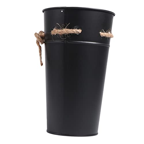 HANABASS Vintage Eisen Eimer Blumenübertopf Robust für Garten Dekoration und Pflanzgefäß Frostbeständig Multifunktional für Innen Außen Landhausstil Blumentopf im Antik Look Schwarz HANABASS Vintage Eisen Eimer Blumenübertopf Robust für Garten Dekoration und Pflanzgefäß Frostbeständig Multifunktional für Innen Außen Landhausstil Blumentopf im Antik Look Schwarz von HANABASS