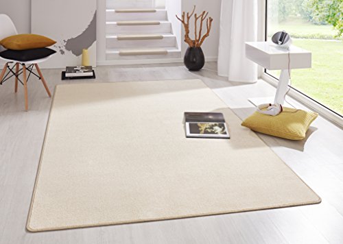 Hanse Home Indoor Teppich Fancy – Wohnzimmerteppich einfarbig Modern Velours Teppich für Esszimmer, Wohnzimmer, Kinderzimmer, Flur, Schlafzimmer, Küche – Beige, 80x150cm von Hanse Home