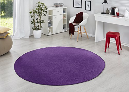 Hanse Home Teppich Fancy Rund – Wohnzimmerteppich einfarbig Modern Velours Teppich für Esszimmer, Wohnzimmer, Kinderzimmer, Flur, Schlafzimmer, Küche – Lila, Ø133cm von Hanse Home