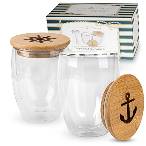 Hanse Pioneer Latte Macchiato Gläser 350ml - 2 doppelwandige Gläser in edlem Design - Mundgeblasenes Thermoglas mit Schwebeeffekt - Premium Kaffee- und Teegläser inkl. Bambusdeckel und Edelstahllöffel von HANSE PIONEER