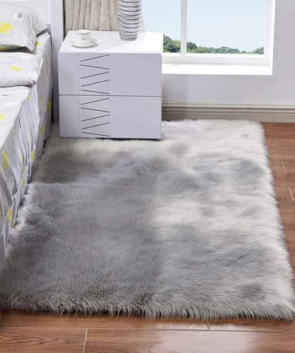 HARESLE Shaggy Fell Teppich,Weiche Dicker Teppich,Flauschig Lammfell Teppich für Schlafzimmer Wohnzimmer Kinderzimmer(Grau/60x120cm) von HARESLE