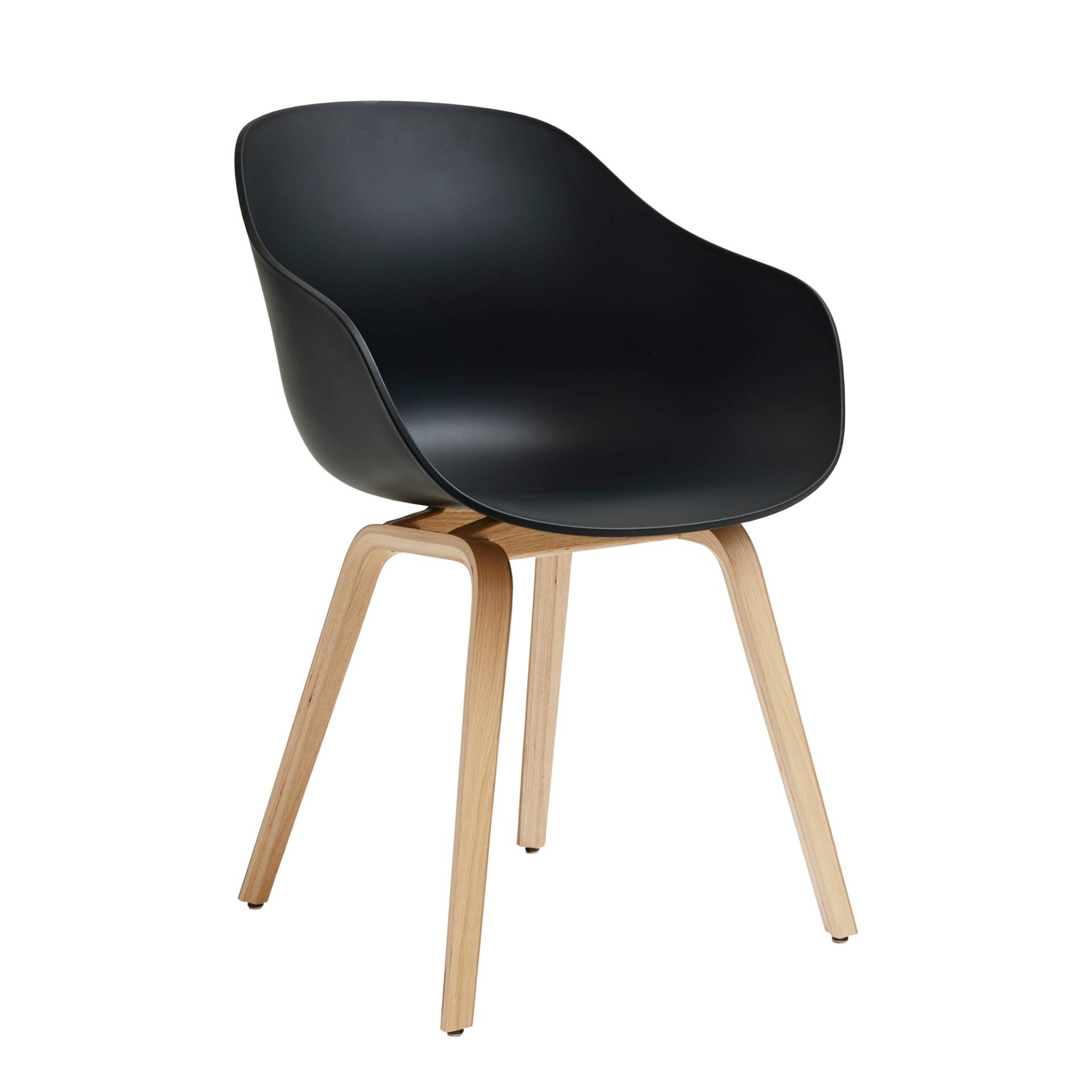 HAY - About a Chair AAC 222 2.0 Armlehnstuhl Eiche lackiert - schwarz/Sitzschale Polypropylen recycelt/Gestell Eiche lackiert wasserbasiert/mit... von HAY