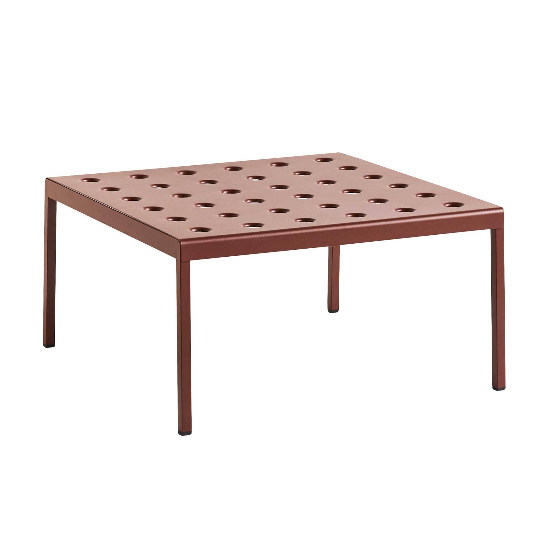 HAY - Balcony Garten Beistelltisch 75x76x39cm - eisenrot/pulverbeschichtet/LxBxH 75x76x39cm/mit Standard Gleitern von HAY