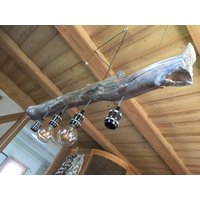 Tolle Lampe - Geretteter Ast von HBHOLZART