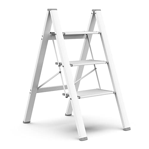 HBTower 3-Stufen-Leiter, Aluminium Trittleiter mit Breitem Anti-Rutsch-Pedal, 150kg Kapazität Leiter, Tragbarer Klapptrittleiter für Haushaltsbüro, Weiß von HBTower