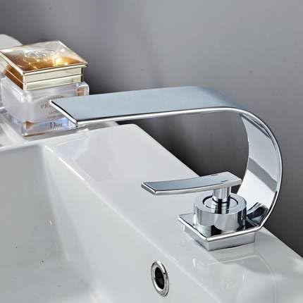 Mattschwarzer Messing-Waschbeckenhahn - Einloch-Mischbatterie mit Keramikkartusche for Aufsatzwaschbecken(Chrome) von HDSDVNON