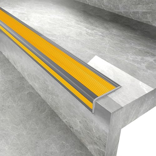 Treppenkantenschutz Selbstklebend, Antirutsch Treppenstufe Gummi, Flexibles Treppenprofil Winkelprofil, Treppenstufen Kantenschutzleiste Für Innen & Außen,Stufenschutz, Rutschfest Treppenkantenschutz Selbstklebend, Antirutsch Treppenstufe Gummi, Flexibles Treppenprofil Winkelprofil, Treppenstufen Kantenschutzleiste Für Innen & Außen,Stufenschutz, Rutschfest von HDZNDH
