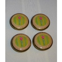 "Set Von 4 Dekorativen Holzknöpfen Mit "Rosa Tulpe" Auf Limettengrünen Streifen, Vergoldet/Hochglanzoberfläche, Made in Usa." von HEARTFELTFAVORITES