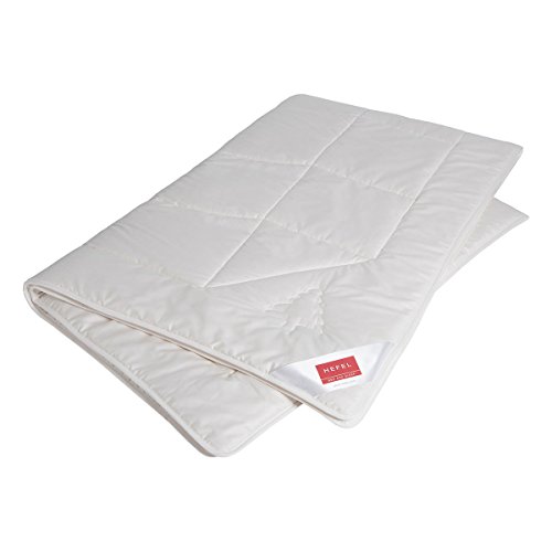 HEFEL Zirbendecke Light Wellness medium, Füllung: 100% Schurwolle mit Zirbenholzspänen 155x220 cm von HEFEL