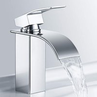 Wasserhahn fürs Bad in kantigem Design. Einhebelmischer mit klarer Linienführung in modernem Look. Badarmatur Chrom - Hengda von HENGDA