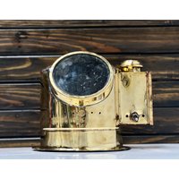 Marine Antike Industrie Messing Daiko Boot Kompass Made in Japan von HERITAGEANTIQUESUSA