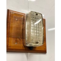 Original Aufgearbeitete Aluminium Bulkhead Deckenhalterung Lang Quadratisch Antik Licht von HERITAGEANTIQUESUSA