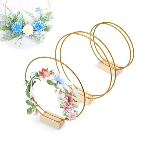 HERKINDNESS Dekoring mit Ständer, 3 Stück Metallringe zum Basteln, Dekoring mit Fuß, mit Holzsockel, Geeignet für Hochzeiten Tisch und DIY Kranzdekorationen HERKINDNESS Dekoring mit Ständer, 3 Stück Metallringe zum Basteln, Dekoring mit Fuß, mit Holzsockel, Geeignet für Hochzeiten Tisch und DIY Kranzdekorationen von HERKINDNESS