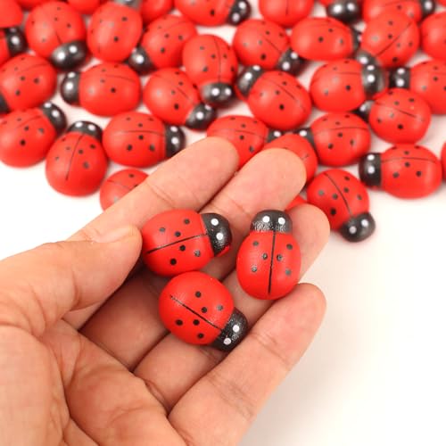 HERZONE 18 * 25mm Glückskäfer aus Holz 100pcs Selbstklebende Marienkäfer - Aufkleber zum Basteln - Glücksbringer - Bastelzubehör (Käfer 18 * 25mm) von HERZONE