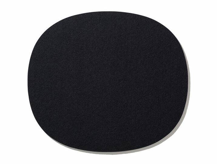 Hey-Sign Sitzpolster Eames Side Chair schwarz, Designer Bernadette Ehmanns, 0.5x35x31 cm von HEY-SIGN