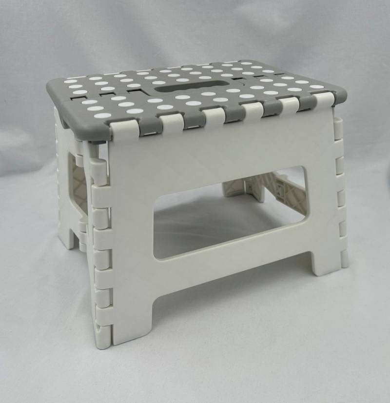 HH-Haushalt Klapptritt Klapphocker, Klapptritt, Tritthocker Grau/Weiß Faltbar H22cm bis 150KG von HH-Haushalt