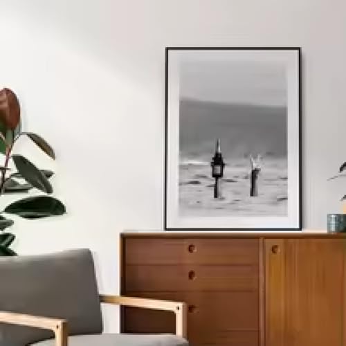 HIPWST Vintage Woman with Champagne on Beach Canvas Print Poster Minimalist Art Print Bar Home Decor Art Poster Gifts 60x80cm Frameless HIPWST Vintage Woman with Champagne on Beach Canvas Print Poster Minimalist Art Print Bar Home Decor Art Poster Gifts 60x80cm Frameless von HIPWST