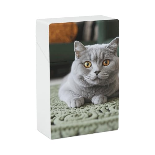 Zigarettenetui Katze auf Teppich Zigarettenetuis Halter 20 Kapazität Snap-In Feder Design Einhand Flip-Top Kunststoff Reise Zigaretten Box für Männer Frauen Geschenk von HJUQNGF