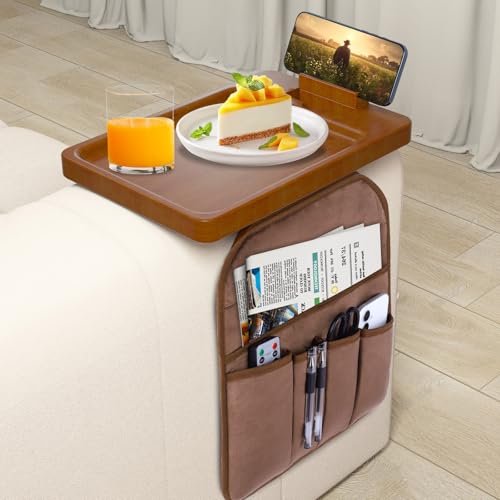Coucharm-Tablett mit abnehmbarer Tasche, Clip-On-Sofa-Arm-Tablett mit 360°-Handyhalterung, faltbarer Couch-Beistelltisch für Heimgetränke/Snacks/Geräte, Braun von HKKDKTA