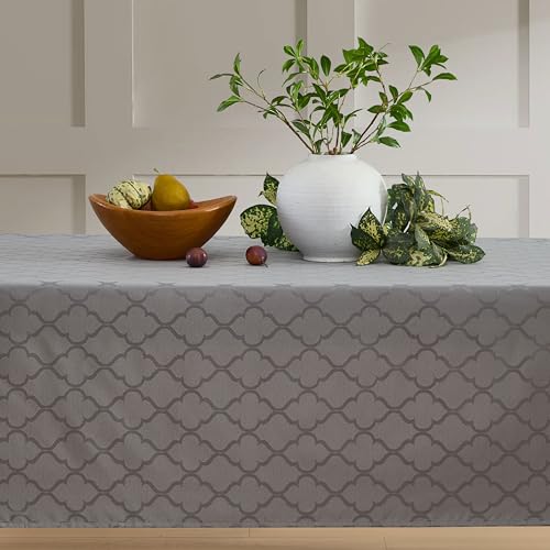 HLC.ME Modena Graue Tischdecke, Jacquard-Stoff, Esstischdecke für rechteckige Tische, fortschrittliche Wasserbeständigkeit, geometrisches Gittermuster, Grau, 144 x 213 cm HLC.ME Modena Graue Tischdecke, Jacquard-Stoff, Esstischdecke für rechteckige Tische, fortschrittliche Wasserbeständigkeit, geometrisches Gittermuster, Grau, 144 x 213 cm von HLC.ME