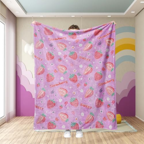 HLGBED Strawberry Kinder-Überwurfdecke, leuchtet im Dunkeln, niedliches rosa Erdbeer-Geschenk für Mädchen, Jungen, Teenager, 50 x 60 cm HLGBED Strawberry Kinder-Überwurfdecke, leuchtet im Dunkeln, niedliches rosa Erdbeer-Geschenk für Mädchen, Jungen, Teenager, 50 x 60 cm von HLGBED