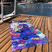 Das Jungfrau Strandtuch, Gustav Klimt, Kunst, Strandmode, Strandkunst, Handtuch, Digitaldruckkunst, Høghheim von HOGHHEIM