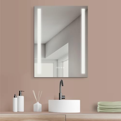 HOKO® Badezimmerspiegel, LED, 60 x 80 cm, mit Digitaluhr, Anti-Beschlagschutz, kaltes weißes Licht, LED-Beleuchtung, Touch-Sensor, energiesparend von HOKO