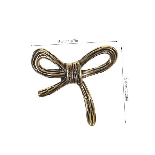 HOLIDYOYO Vintage Messing Türgriff mit Filigranem Schleifenmotiv Dekorativer Bowknot Griffe für Küchenschrank und Kommode Robustes Messing Einfache Montage Rustikale Möbelbeschläge HOLIDYOYO Vintage Messing Türgriff mit Filigranem Schleifenmotiv Dekorativer Bowknot Griffe für Küchenschrank und Kommode Robustes Messing Einfache Montage Rustikale Möbelbeschläge von HOLIDYOYO