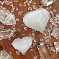 Selenit Herz Variation von HOLZKRISTALL