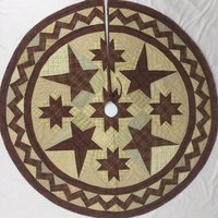 Weihnachtsbaum Rock Handgemachte Hand Gequiltet Patchwork Koloniale Burgund Sternbaum Mit Krawatte Dicker Double Layer Von Home Heart Brands von HOMEHEARTBRANDSSTORE