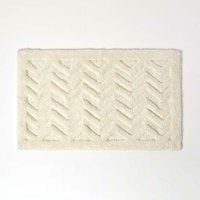 Homescapes - Rutschfeste Hochflor-Badematte mit Chevron-Muster, weiß von HOMESCAPES
