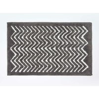 Homescapes - Rutschfeste Badematte mit Chevron Muster 100% Baumwolle, grau und weiß von HOMESCAPES