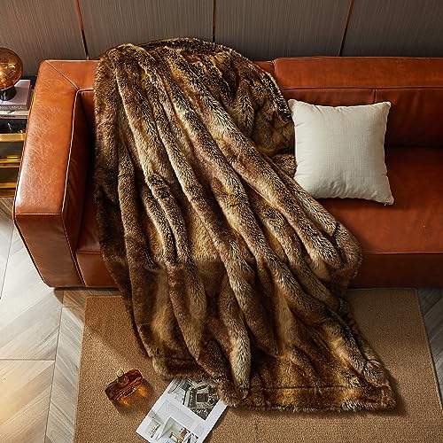 HOMFINE Luxuriöse Kunstfelldecke Felldecke Kunstfell - Kuscheldecke Flauschig Fellimitat Decke Webpelzdecke Pelzdecke Wohndecke Kunstpelz für Couch Bett, 230x270 cm, Braun von HOMFINE