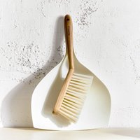 Bürste BAMBUS und große weiße Kehrschaufel 35x26 cm 929605 Bürste BAMBUS und große weiße Kehrschaufel 35x26 cm 929605 von HOMLA