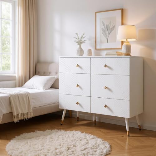 HOMYLIN Moderne Kommode mit 6 geometrischen geschnitzten Fronten – Kommode im französischen cremefarbenen Stil mit goldenen Knöpfen, Weiß von HOMYLIN