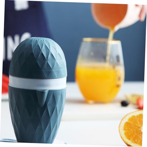 HOODANCOS Mini Saftpresse Manuelle Zitruspresse aus Leichtem Material Kompakt und Tragbar für Zuhause und Unterwegs Multifunktionaler Orangen Zitronenentsafter in Dunkelblau HOODANCOS Mini Saftpresse Manuelle Zitruspresse aus Leichtem Material Kompakt und Tragbar für Zuhause und Unterwegs Multifunktionaler Orangen Zitronenentsafter in Dunkelblau von HOODANCOS