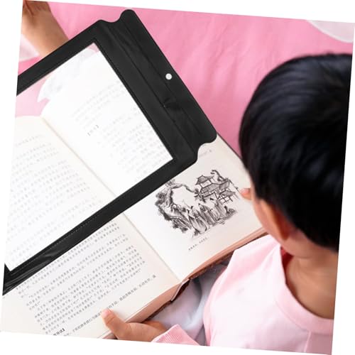 HOODANCOS Ultra dünne PVC Leselupe mit schwarzer Umrahmung Transparente Vollseitenlupe für Senioren Handliche Vergrößerungshilfe zum Lesen von Büchern Zeitungen und Kleingedrucktem HOODANCOS Ultra dünne PVC Leselupe mit schwarzer Umrahmung Transparente Vollseitenlupe für Senioren Handliche Vergrößerungshilfe zum Lesen von Büchern Zeitungen und Kleingedrucktem von HOODANCOS
