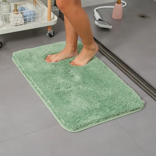 HOUSERAN Badezimmerteppich 50x80cm, Badematte rutschfest, Weiche Mikrofaser Badvorleger Waschbar mit Wasserabsorbierenden, Badematte Hochflor für Badezimmer, Dusche und Badewanne, Grün von HOUSERAN