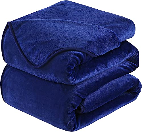 HOZY Kuscheldecke 130x150cm Dunkel Blau, Fleece Decke Sofa Decke, Warme Bettdecke Fleecedecke Couch Decken Flauschige Decke, Tagesdecke Sofaüberwurf Hundedecke Sofadecke Couchdecke flauschig HOZY Kuscheldecke 130x150cm Dunkel Blau, Fleece Decke Sofa Decke, Warme Bettdecke Fleecedecke Couch Decken Flauschige Decke, Tagesdecke Sofaüberwurf Hundedecke Sofadecke Couchdecke flauschig von HOZY