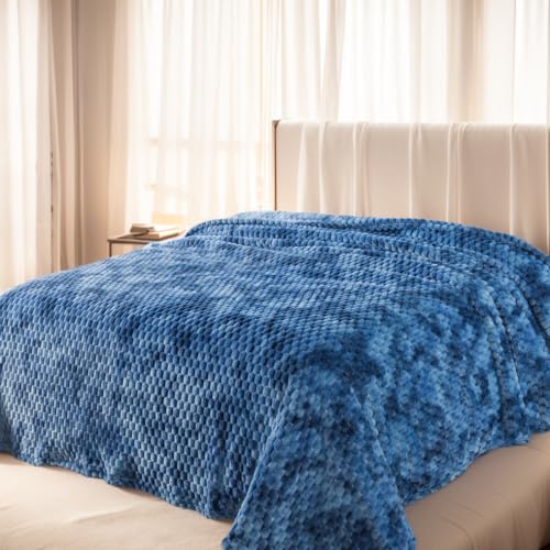 HOZY Kuscheldecke Flauschig Decke Fleecedecke - Kuscheldecke 150x200cm, 3D-Jacquard-Fleece-Decke, Fleecedecke Sofa Decken,Warm Wohndecke Couchdecke Hundedecke Sofadecke flauschig, Steinblau von HOZY