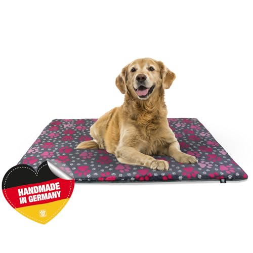 Made in Germany rutschfeste Hundedecke, Pfote Pink, 55 x 75 cm, für kleine & große Hunde I Flauschige Hundedecke, waschbar, trocknergeeignet mit 4 cm Polster-Füllung von HS-Hundebett