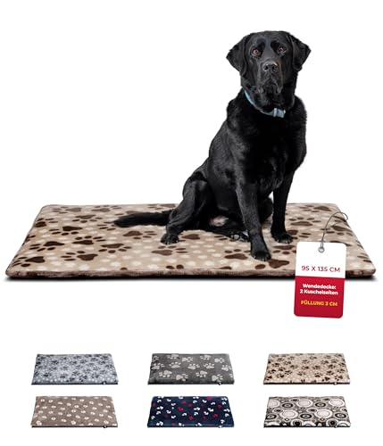 Made in Germany gepolsterte Hundedecke, Pfote Beige 95x135cm für kleine & große Hunde I Flauschige Hundedecke, waschbar, trocknergeeignet von HS-Hundebett